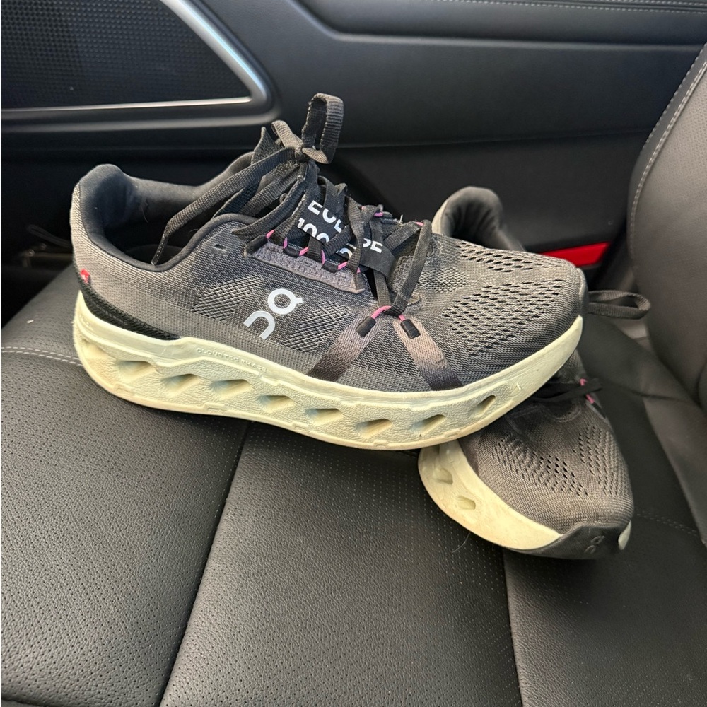 On Women's Black and Cream Athletic Shoes